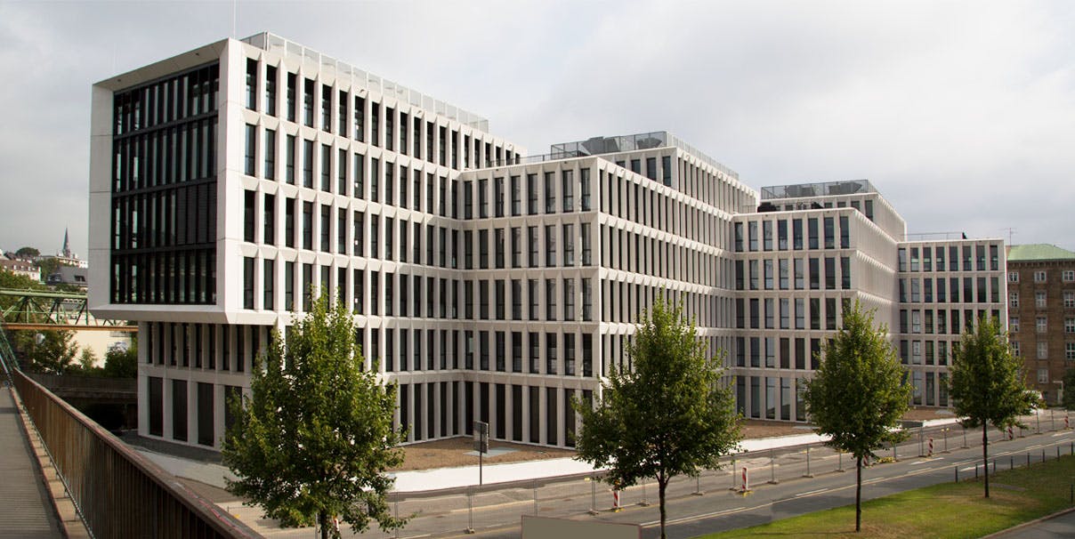Büro- und Geschäftshaus